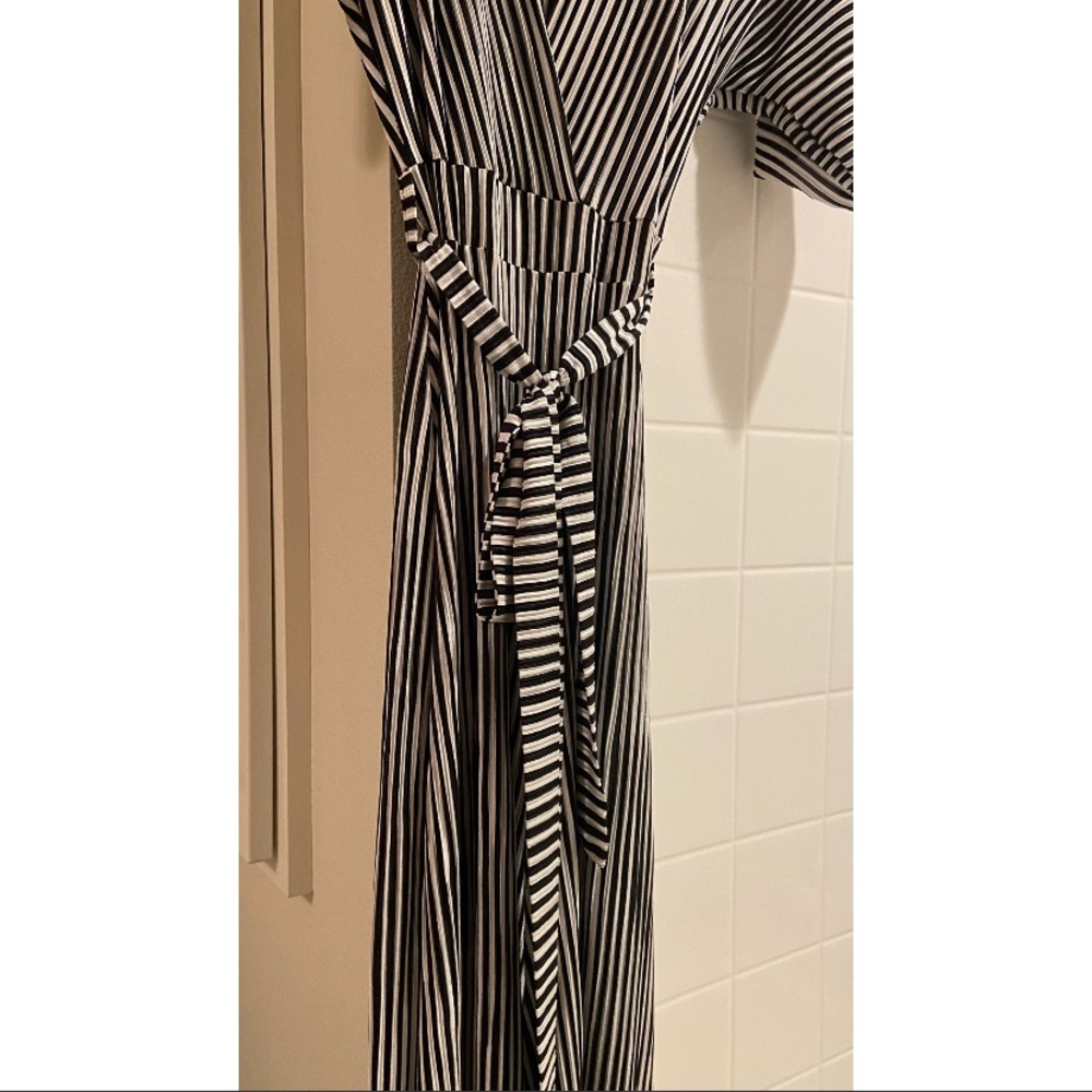 NEW Boohoo Maya Plunge Striped Culotte Jumpsuit - Picture 9 of 9